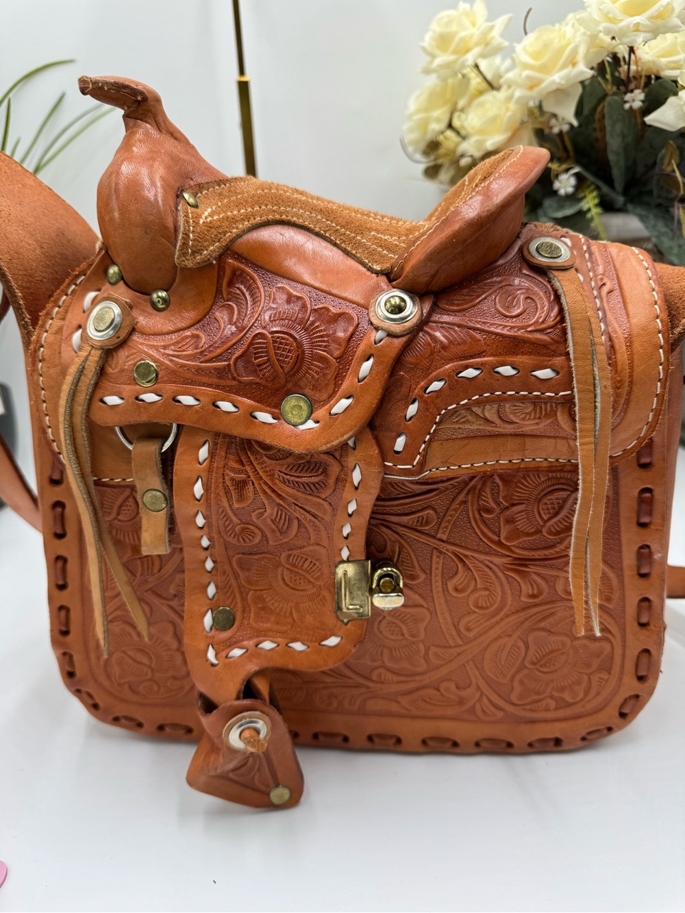 Vintage Rare Hand Tooled Leather Miniature Saddle Crossbody Bag Mod 802 Mexico - Picture 1 of 15